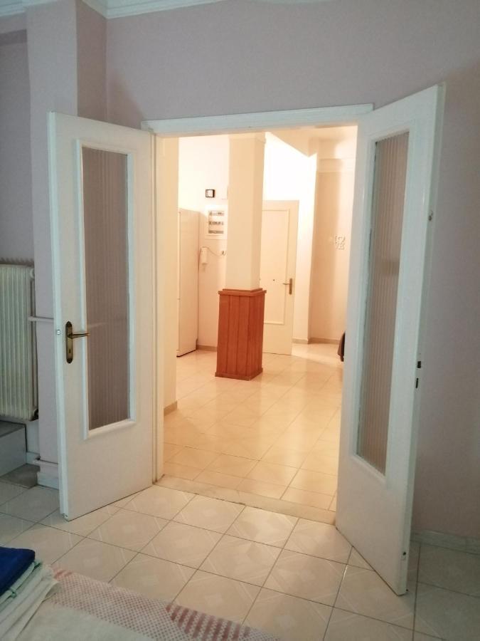 Kalamata Cozy Apartment מראה חיצוני תמונה