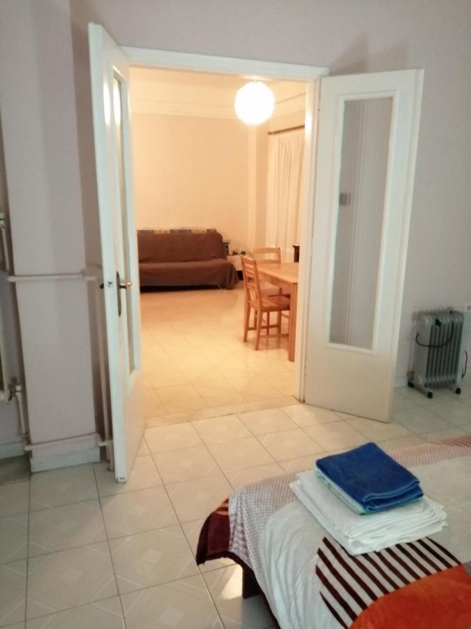 Kalamata Cozy Apartment מראה חיצוני תמונה